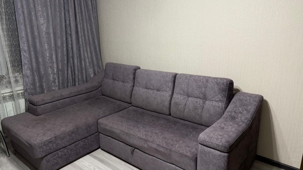 Диван 2×2м ,раздвижной с местом хранения,