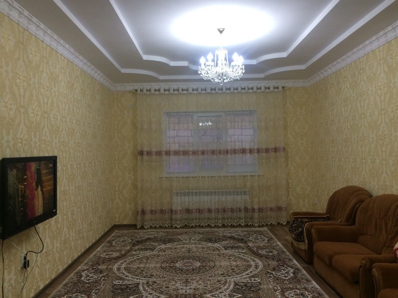 Продается большой дом в связи переездом.