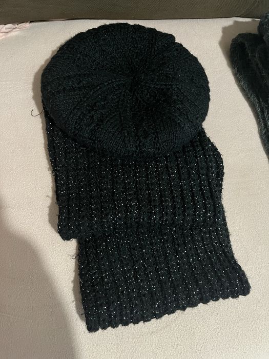 Caciuli angora și fulare lucrate manual