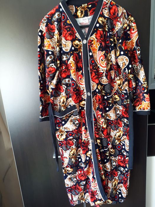 Vând rochie de casă