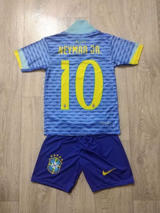 Нови детски футболни екипи Неймар