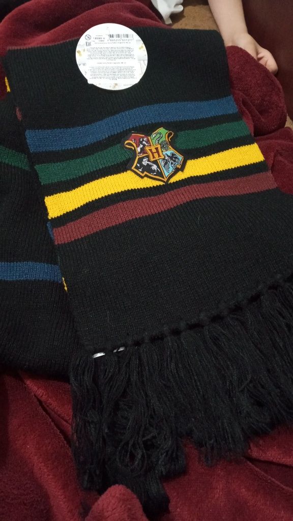 Продам шарф Гарри Поттера