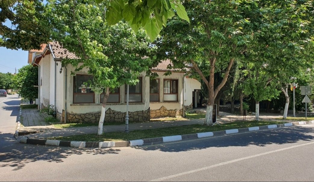 Продава се Заведение в Гурково - 167 кв.м за 557 €/кв.м - Снимка #1