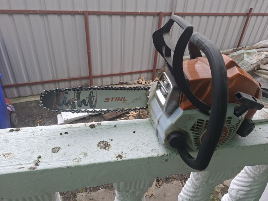 Motofierastrau STIHL MS 162, putere 1.6CP, lama 30cm