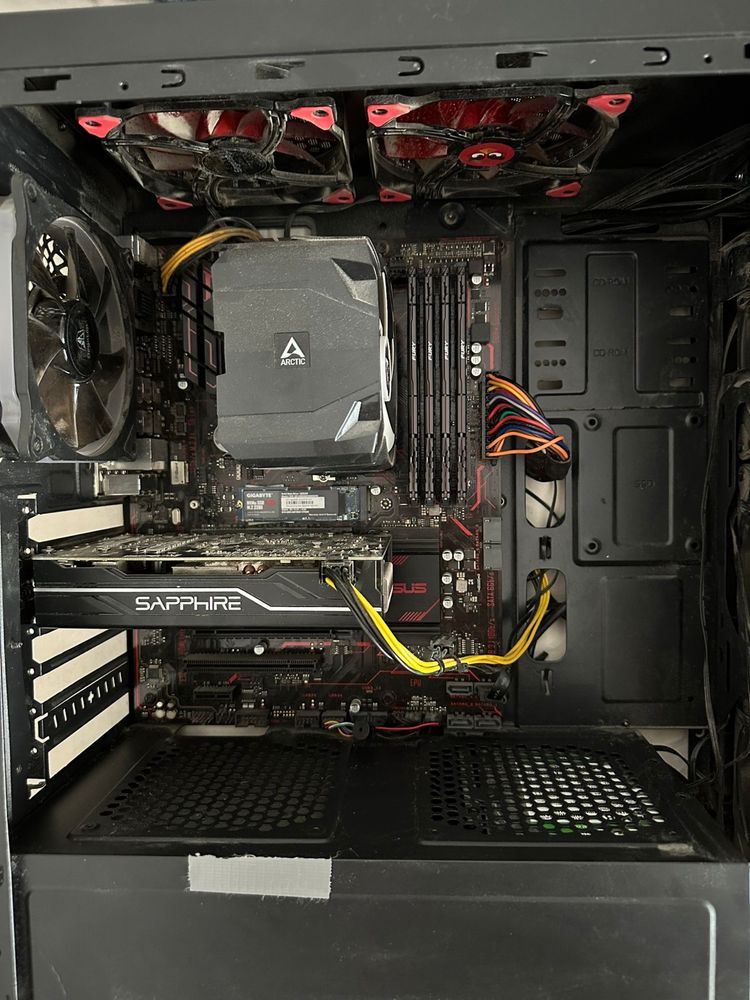 PC gaming; Ryzen 7, 16Gb RAM, RX570