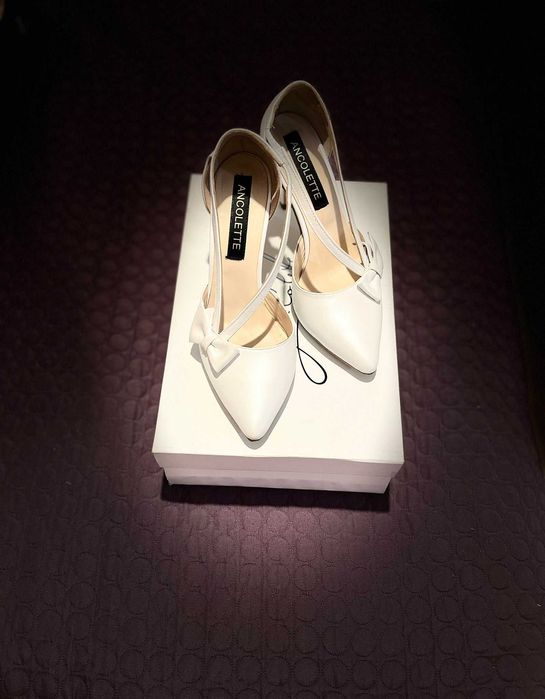 Pantofi albi Ancolette mărimea 36