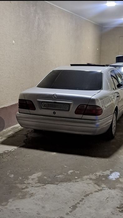 Mersrdesbenz w210