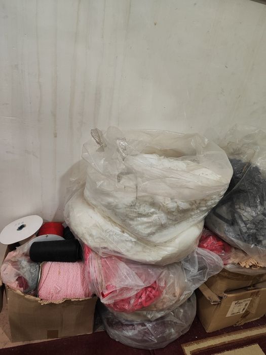 Резинка хамма рангидан бор шошилиб колинг корда келган сифати  жудазор