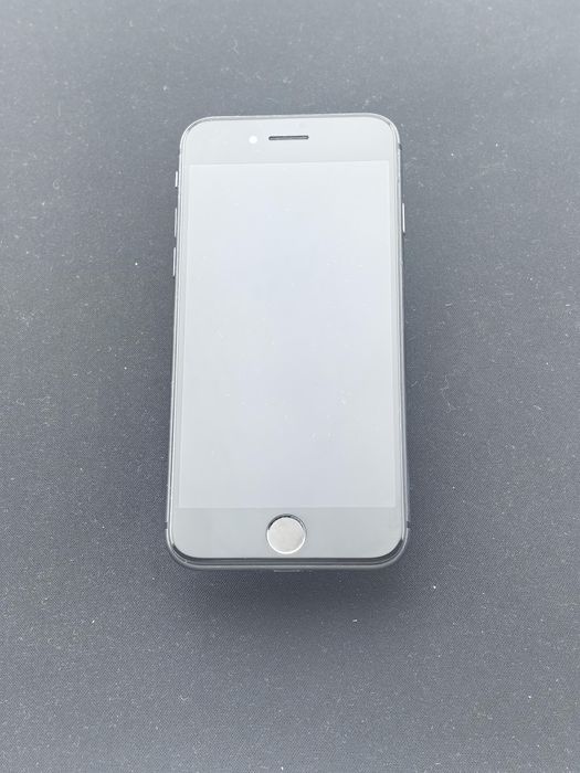 Apple iPhone 8 64 GB ID-vug501