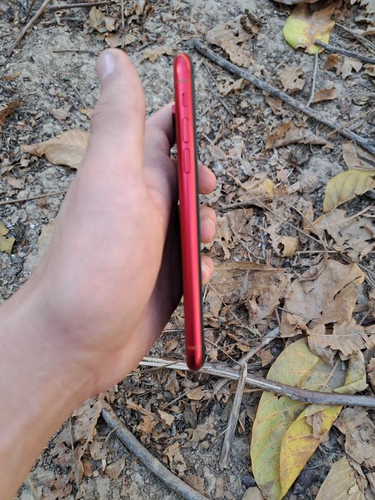 Iphone xr 128 79 yomkost