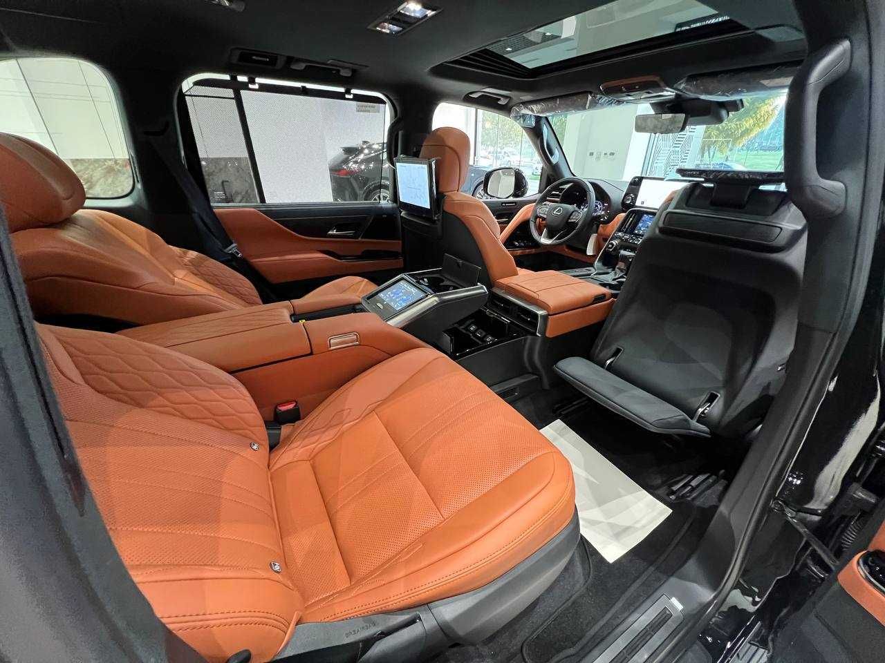 Lexus LX600 VIP Black Edition 2023