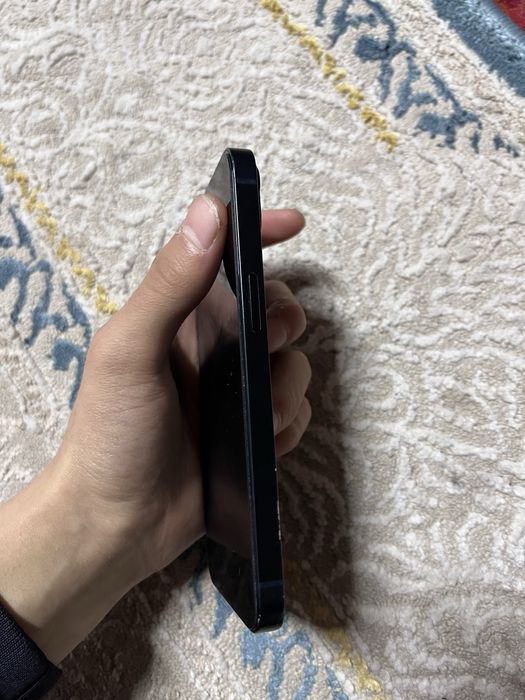 Продается Айфон 13