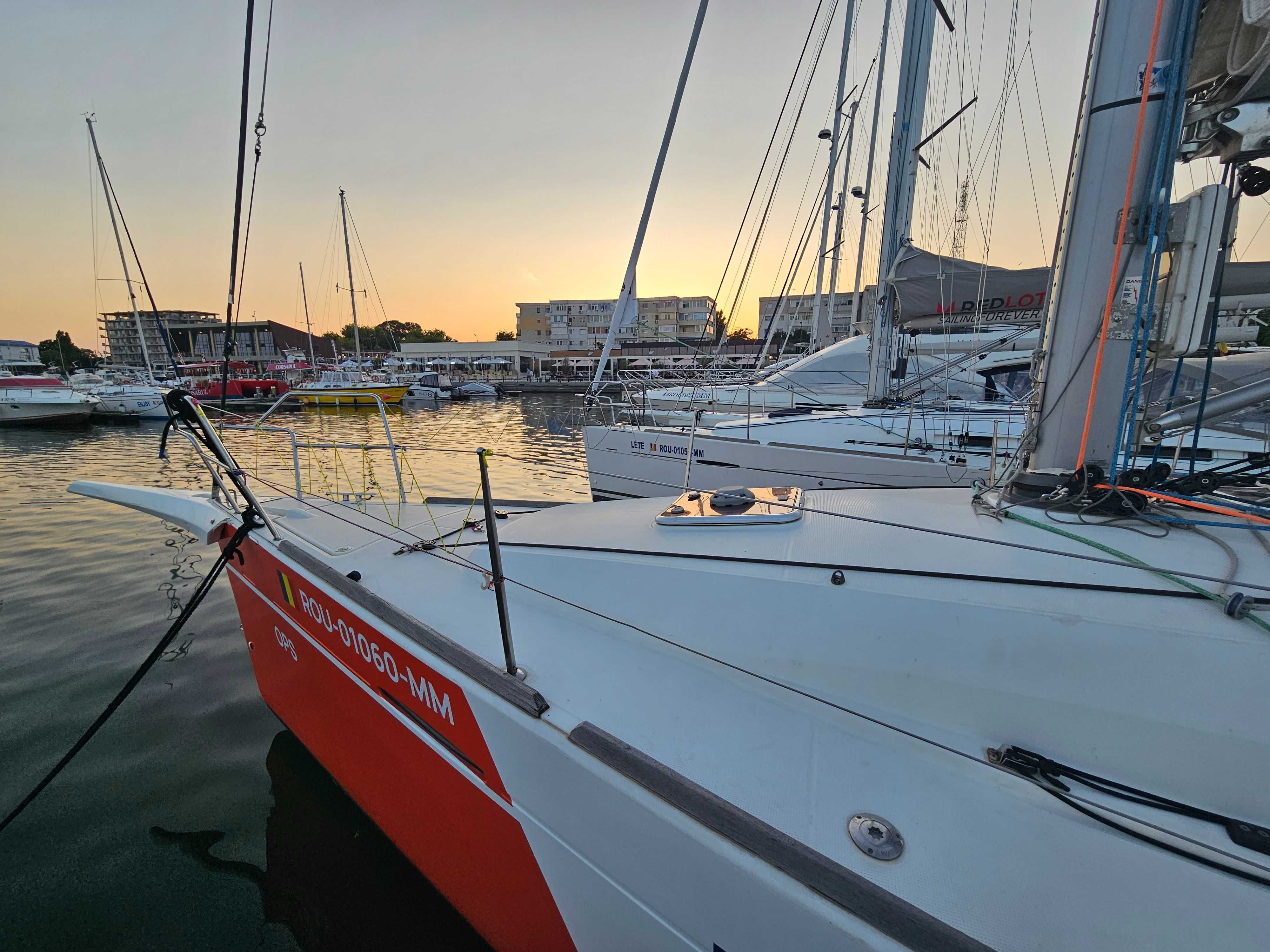 BENETEAU FIRST 35 (OPS) - множество подобрения, ДДС възстановим