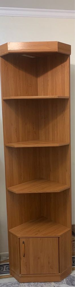 Срочно продается полка для книг