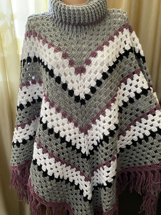 Накидка, пончо, вязаное пальто