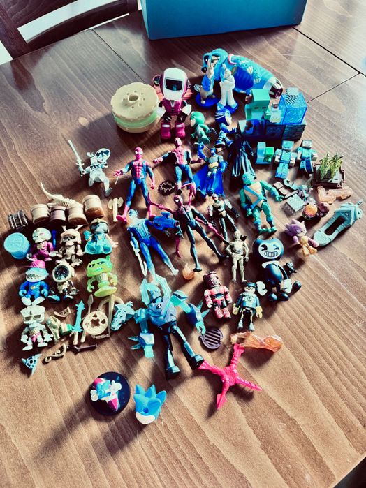 Лот оригинални играчки Спайдърмен, Батман, Майнкрафт и др.