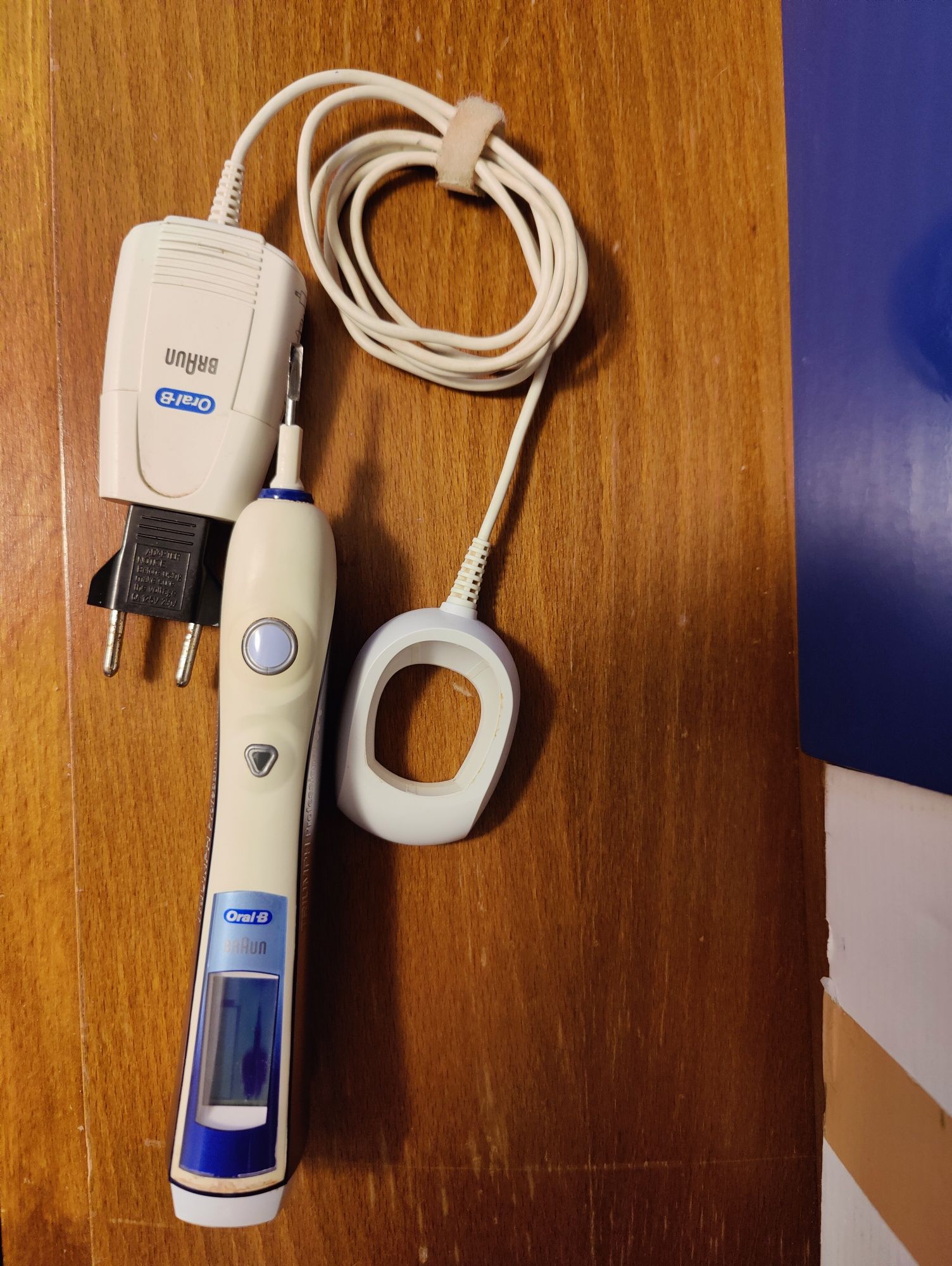 Periuta electrica ORAL-B 3745 Triumph Professional Care Braun