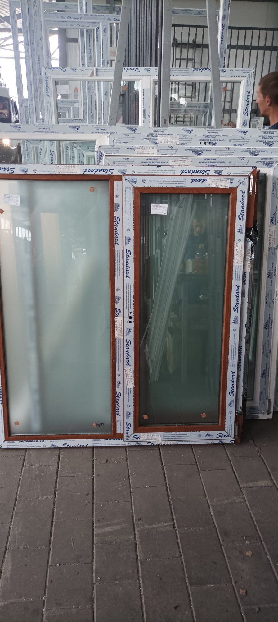 Производство ,ремонт и установка металлопластиковых окон и дверей