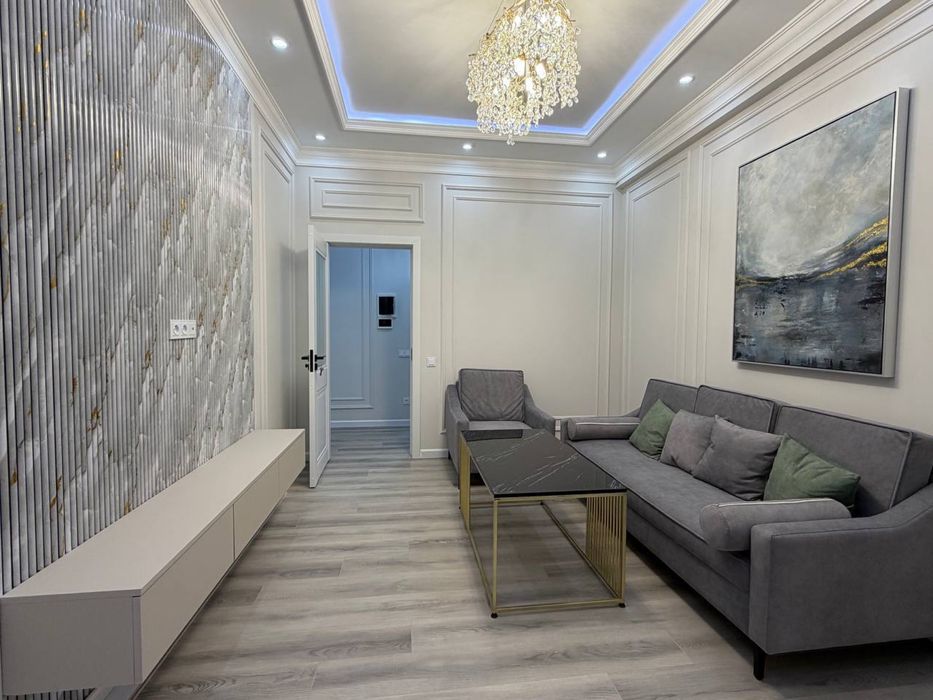 на: Шахристанская. Чинабад  Юнусабадский район Ор.р: ресторан Венеция