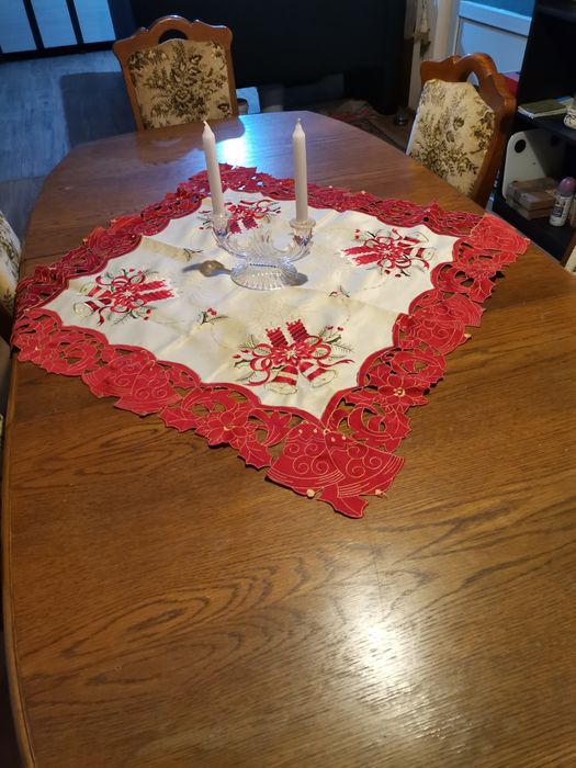 Vând masă lemn masiv