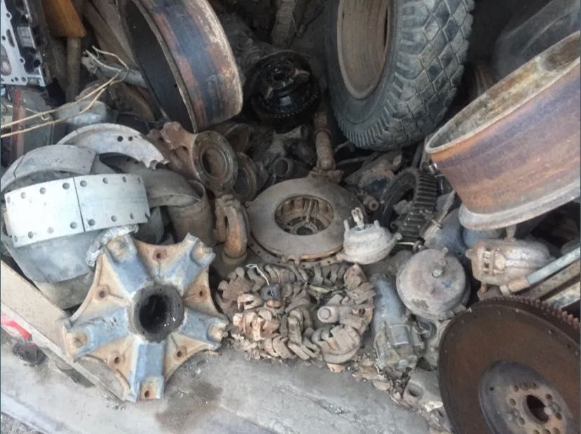 Запчасти на Зил и Маз