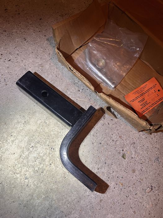 Фаркоп квадрат вставка Toyota Land Cruiser