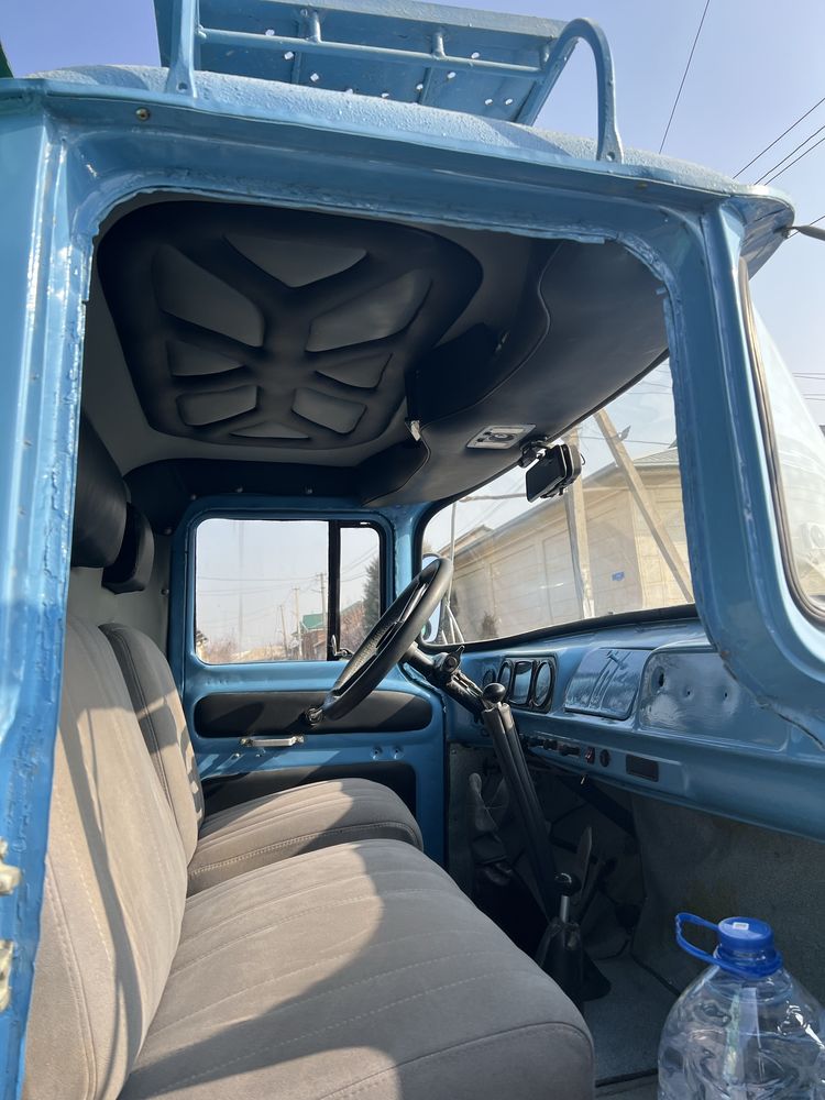 Zil 130 sotiladi