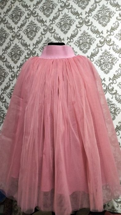 Юбка из еврофатина кораллового цвета