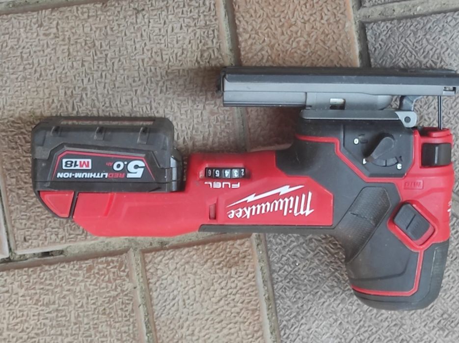 Pendular  MILWACKEE M18 FBJS  ca și nou