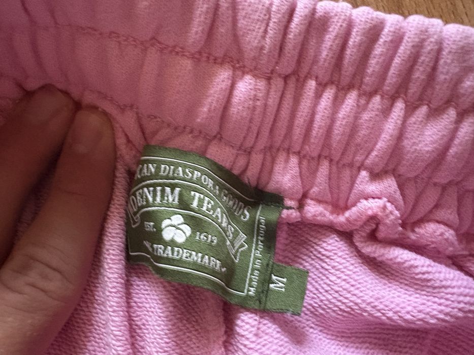 Pantaloni denim tears roz marimea M