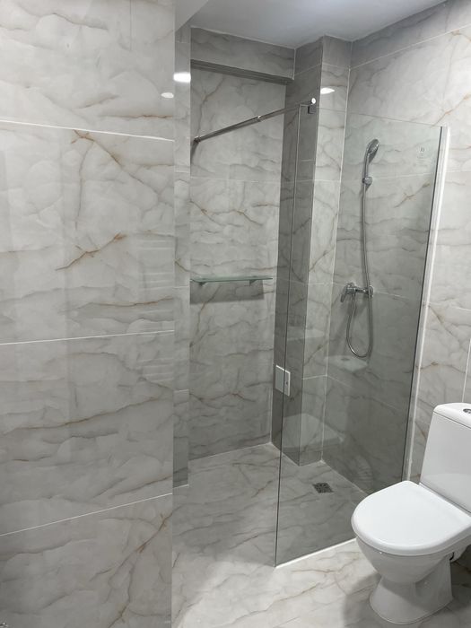 Inchiriez ap 2 camere decomandate zona mall Promenada ..