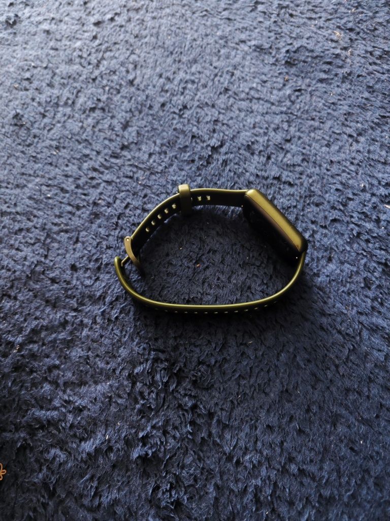 Vând Huawei band 7