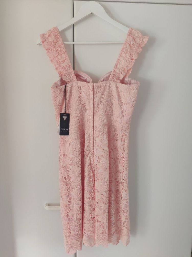 Дантелена рокля GUESS
