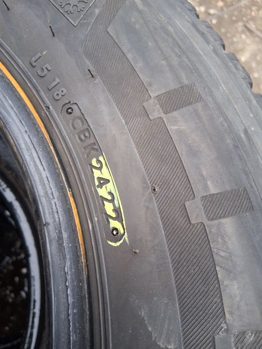 215 70 15 С за БУС LASSA 2бр зимни дот 2022г