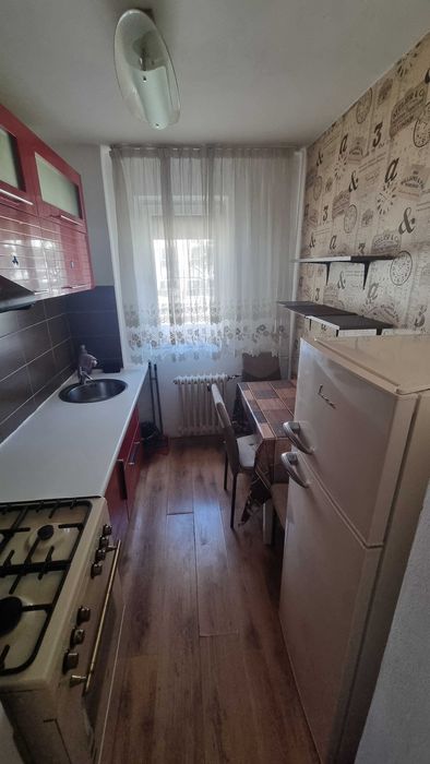 Apartament 3 camere,inchiriere!