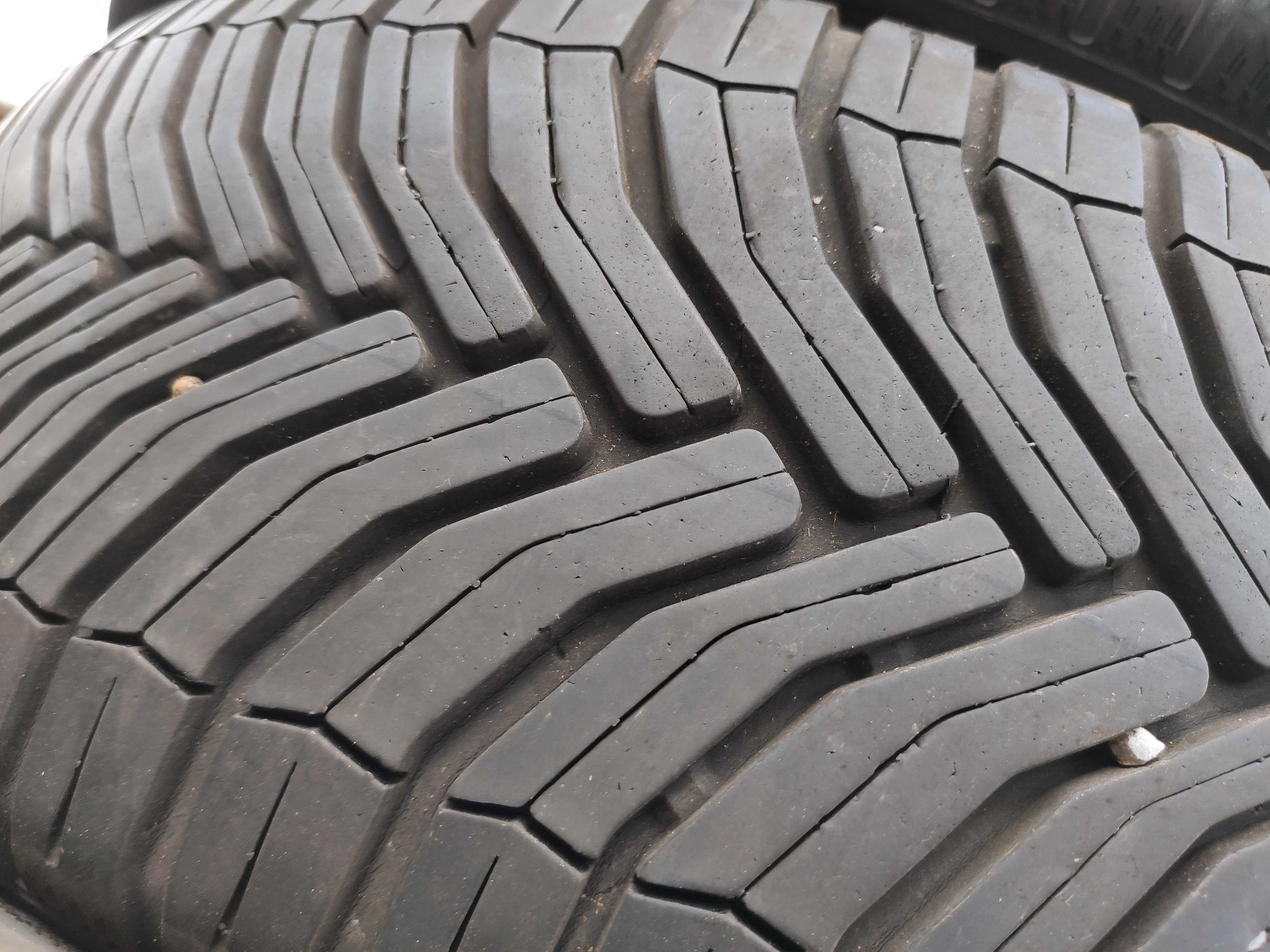 2бр Всесезонни гуми 205 60 16 - Michelin