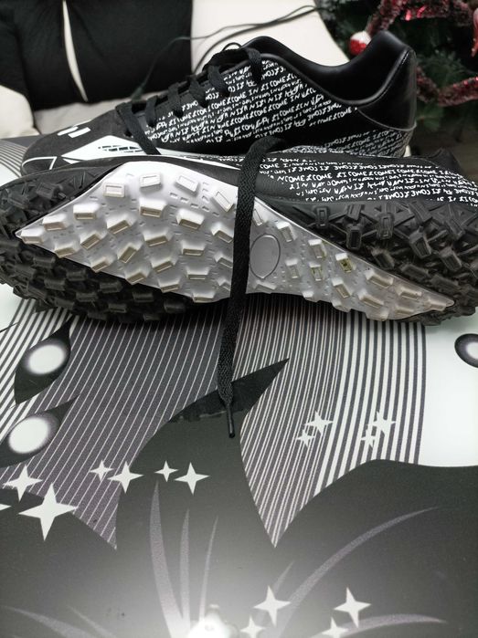 Мъжки маратонки нови