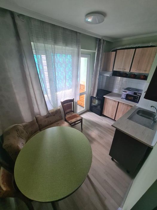 Дава се под наем Двустаен апартамент в Бургас, Славейков - 65 кв.м за 510 € - Снимка #3