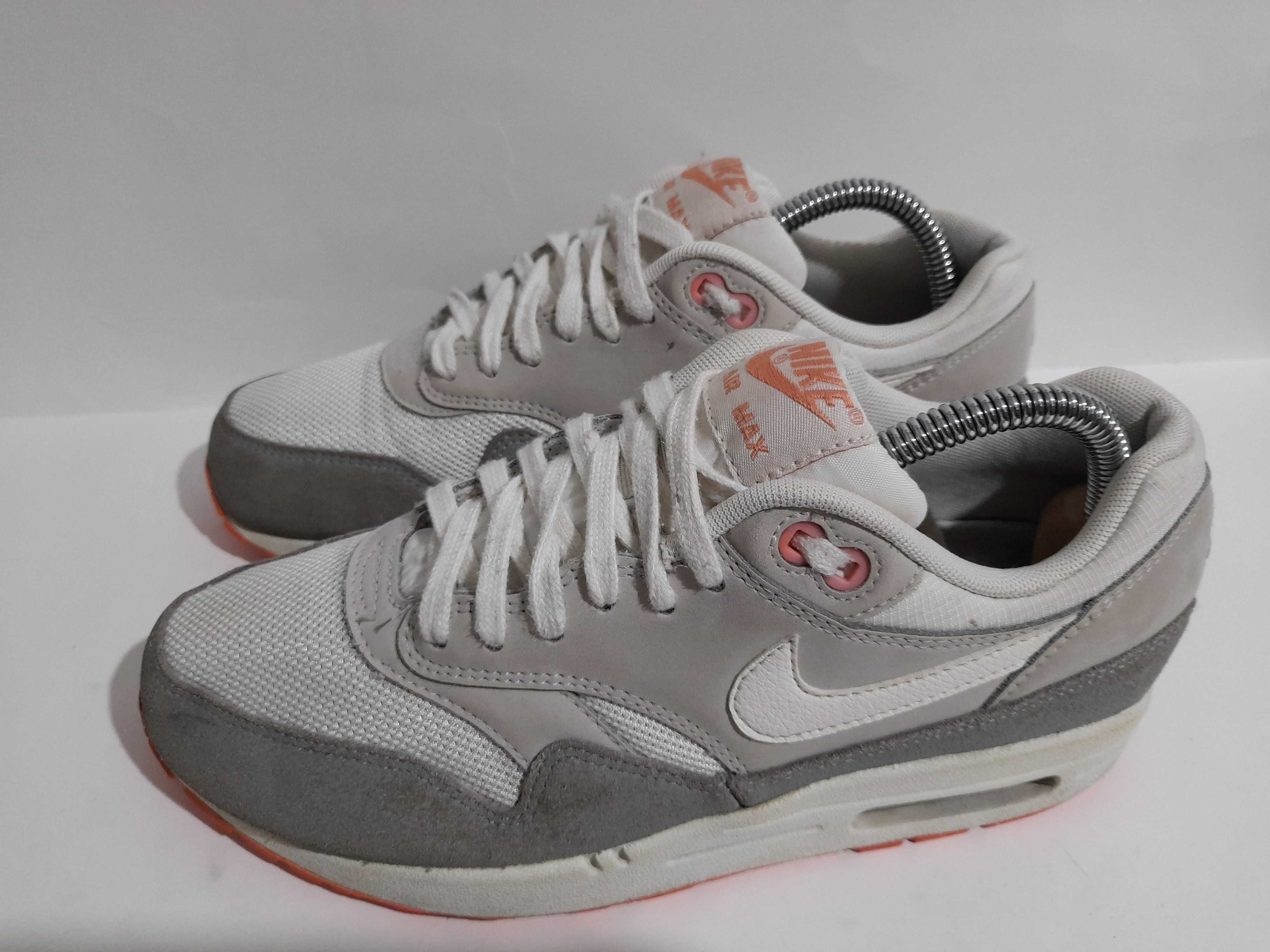 NIKE AIR MAX 1 Essentials Sail Mortar - marimea 38.5