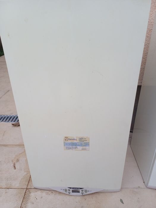 Centrala ariston cares 30 kw piese