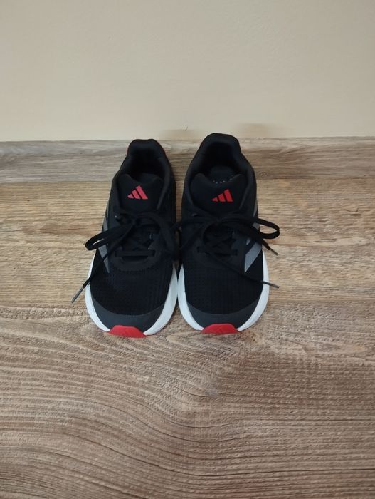 маратонки Adidas