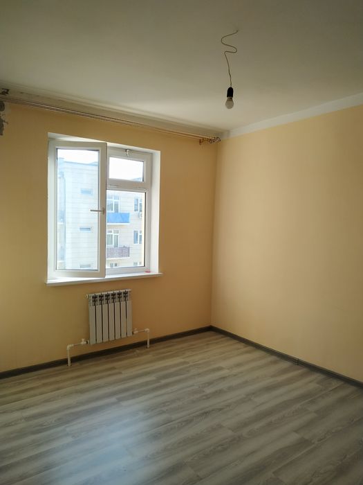 Uy sotiladi manzil Farg'ona shaxar mindanobod moshina bozori oldida