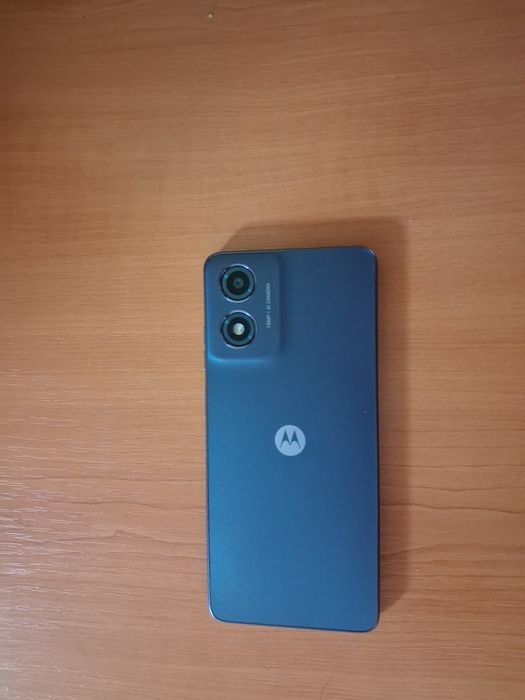 Vând Motorola G04