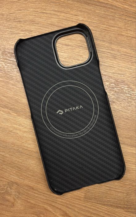 Кевларен кейс Pitaka с MagSafe за iPhone 15