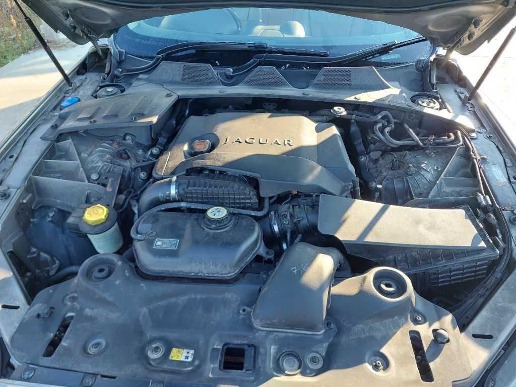 Dezmembram Jaguar Xj 3.0 d 275 CP Euro 5An 2012
Cod motor AJV6D