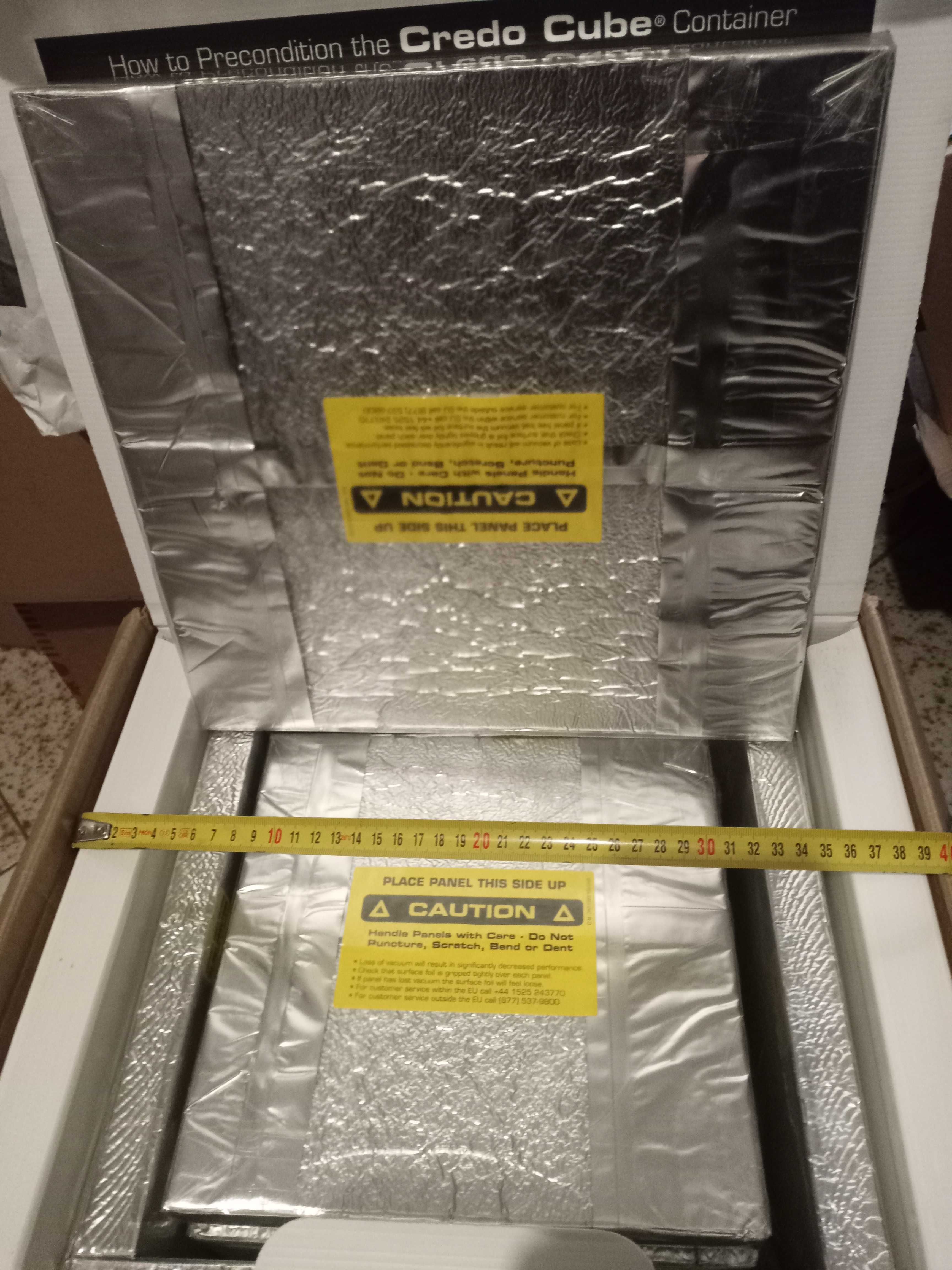 Специализирана хладилна кутия  с хладилни елементи към нея