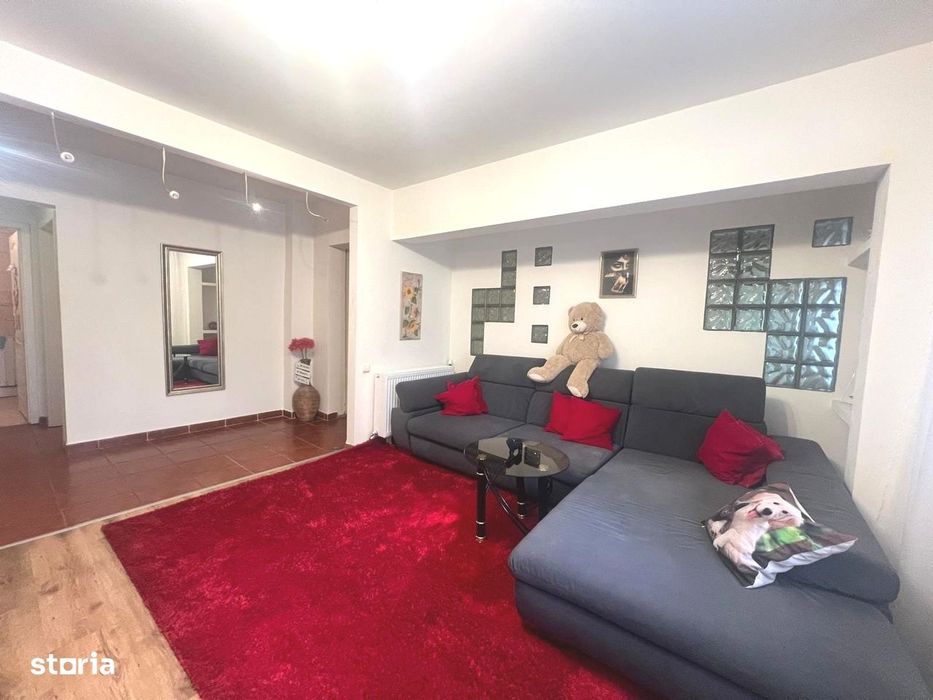 Apartament 4 camere etaj 1 Ultracentral 90mp mobilat 120.000eur neg