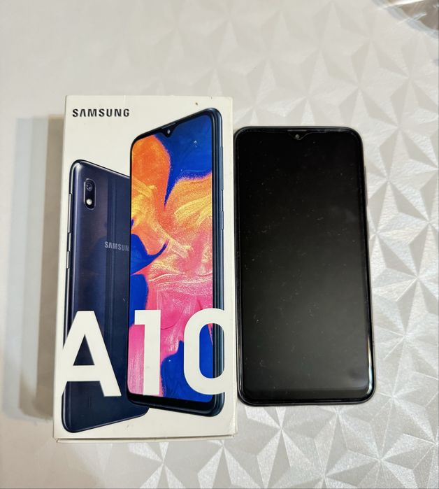Продам Самсунг А10