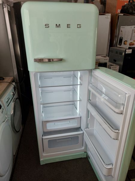 Ретро Хладилник SMEG 50's Style FAB30R , No frost , 172 см , 294 литра