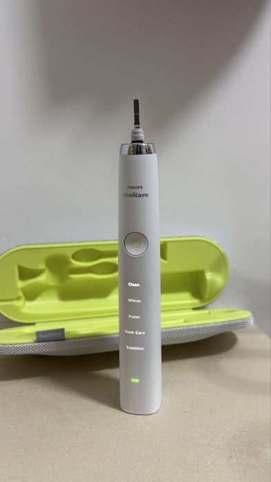 Periuta de dinti electrica smart Philips Sonicare Diamond Clean